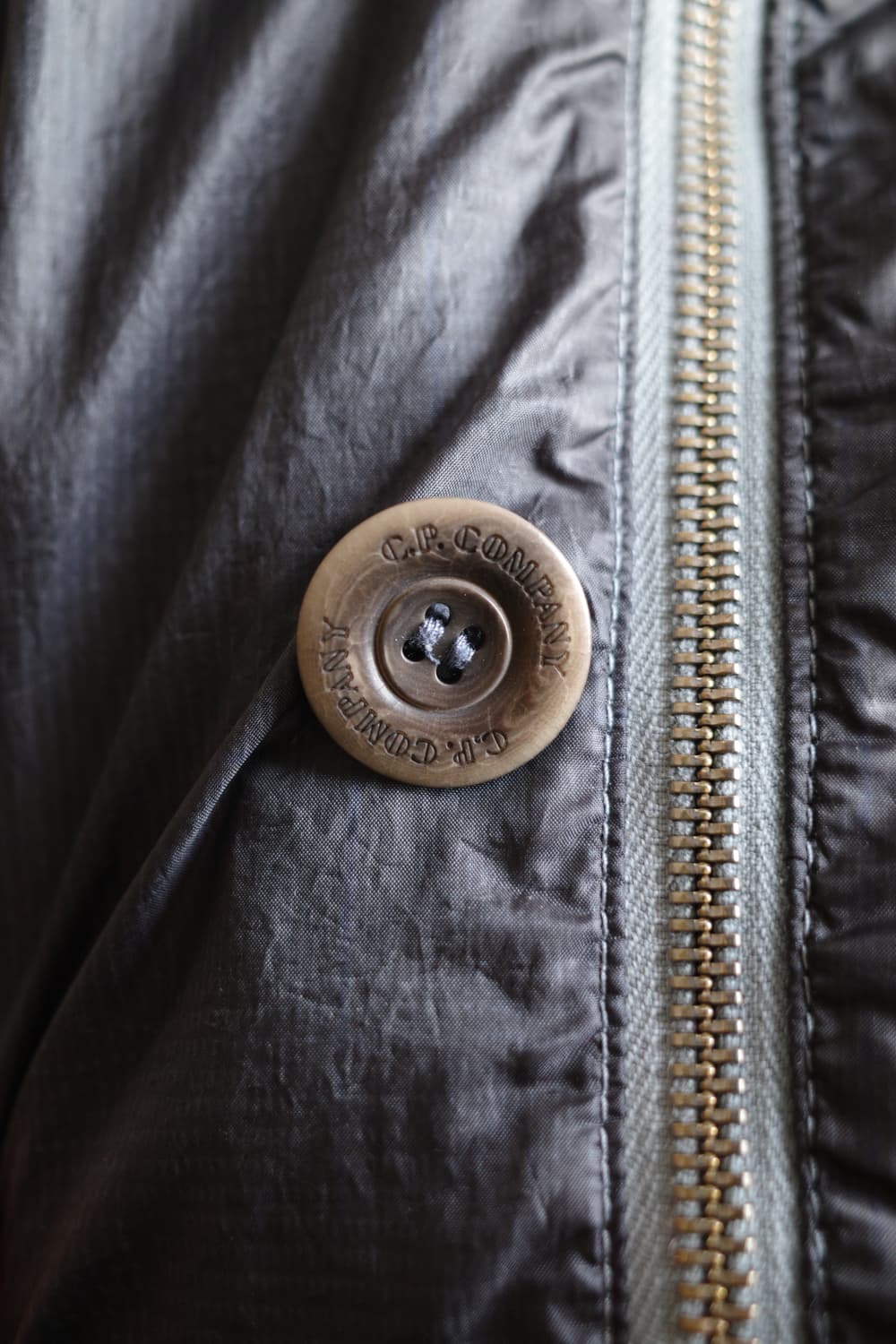 씨피컴퍼니 나일론 맥 코트 상품이미지6