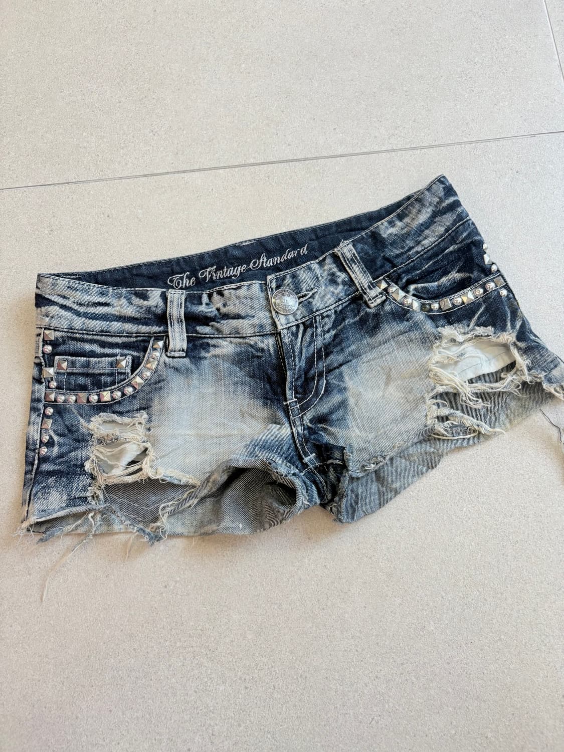 스터드 데미지 핫팬츠 상품이미지2