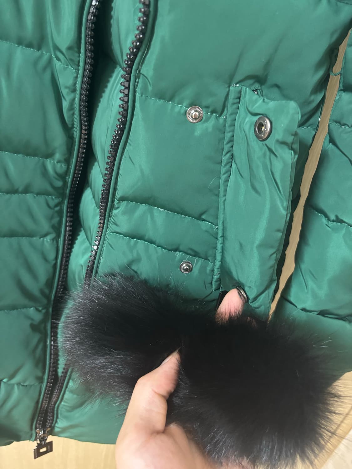살바토레 페라가모 여성 패딩 점퍼 그린 상품이미지7