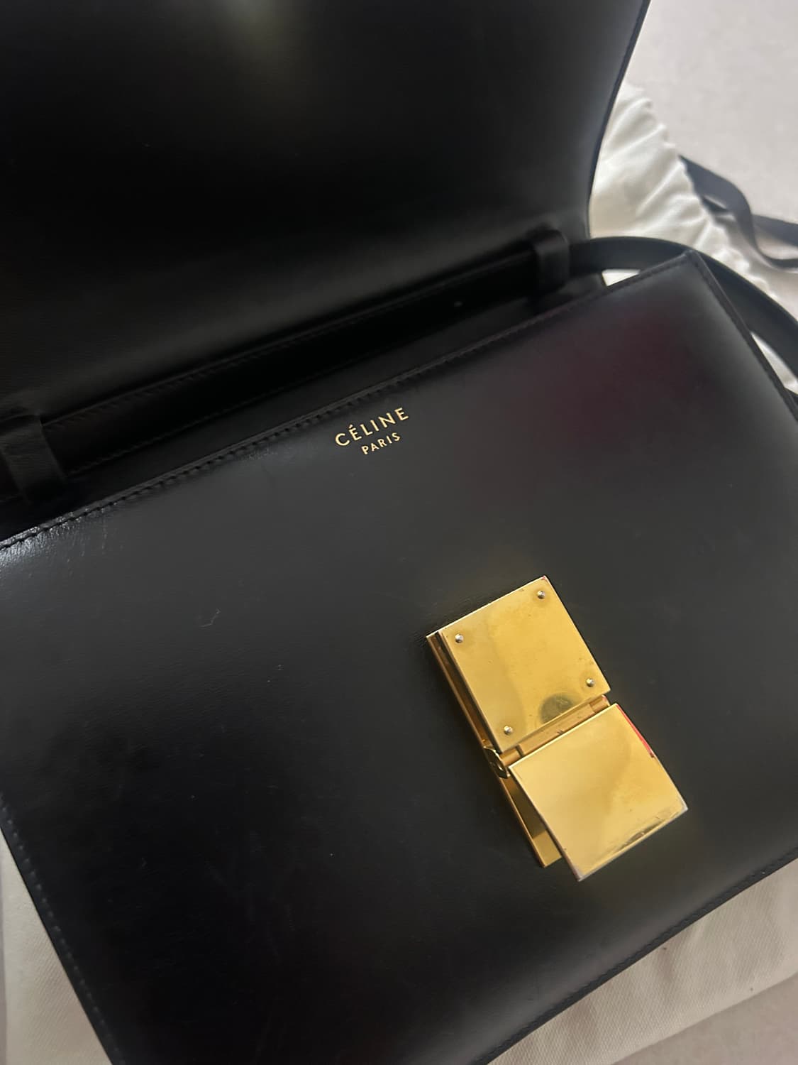 셀린느 클래식 박스 백 블랙 미디엄 금장 상품이미지8