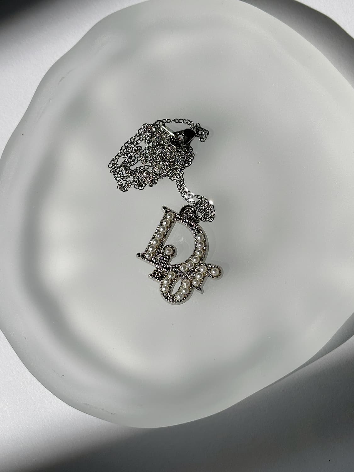 디올 오블리크 진주 포인트 업사이클링 목걸이 실버 상품이미지4