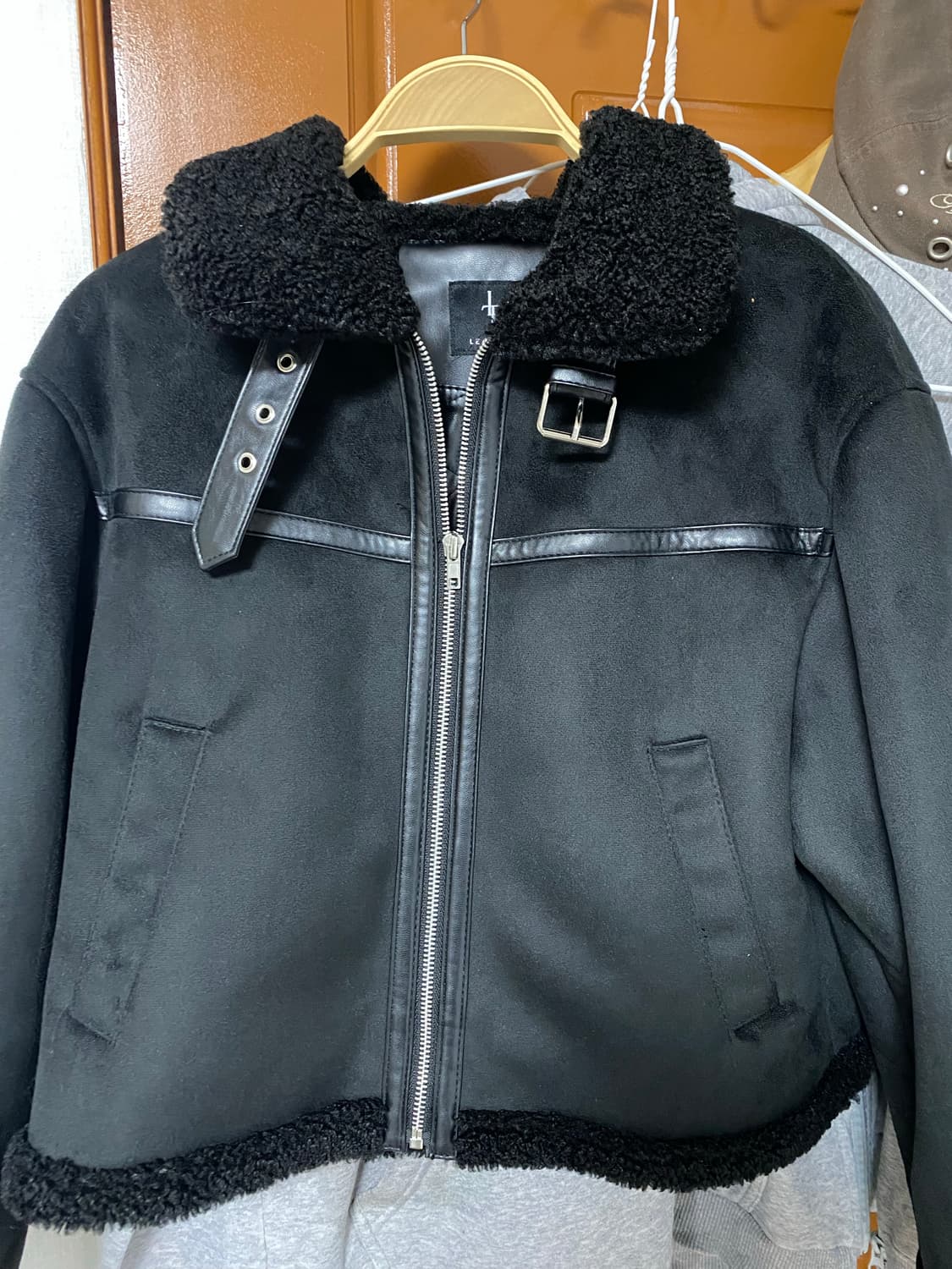 레더리 오블리크 스웨이드 무스탕 블랙 상품이미지1