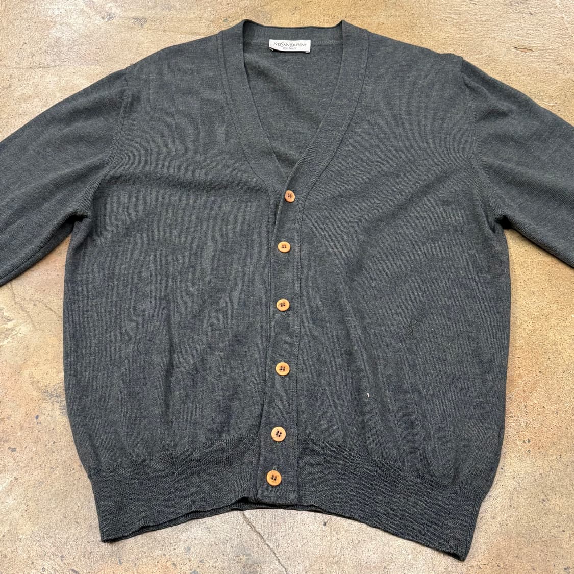 입생로랑 카키 그레이 니트 가디건  상품이미지3