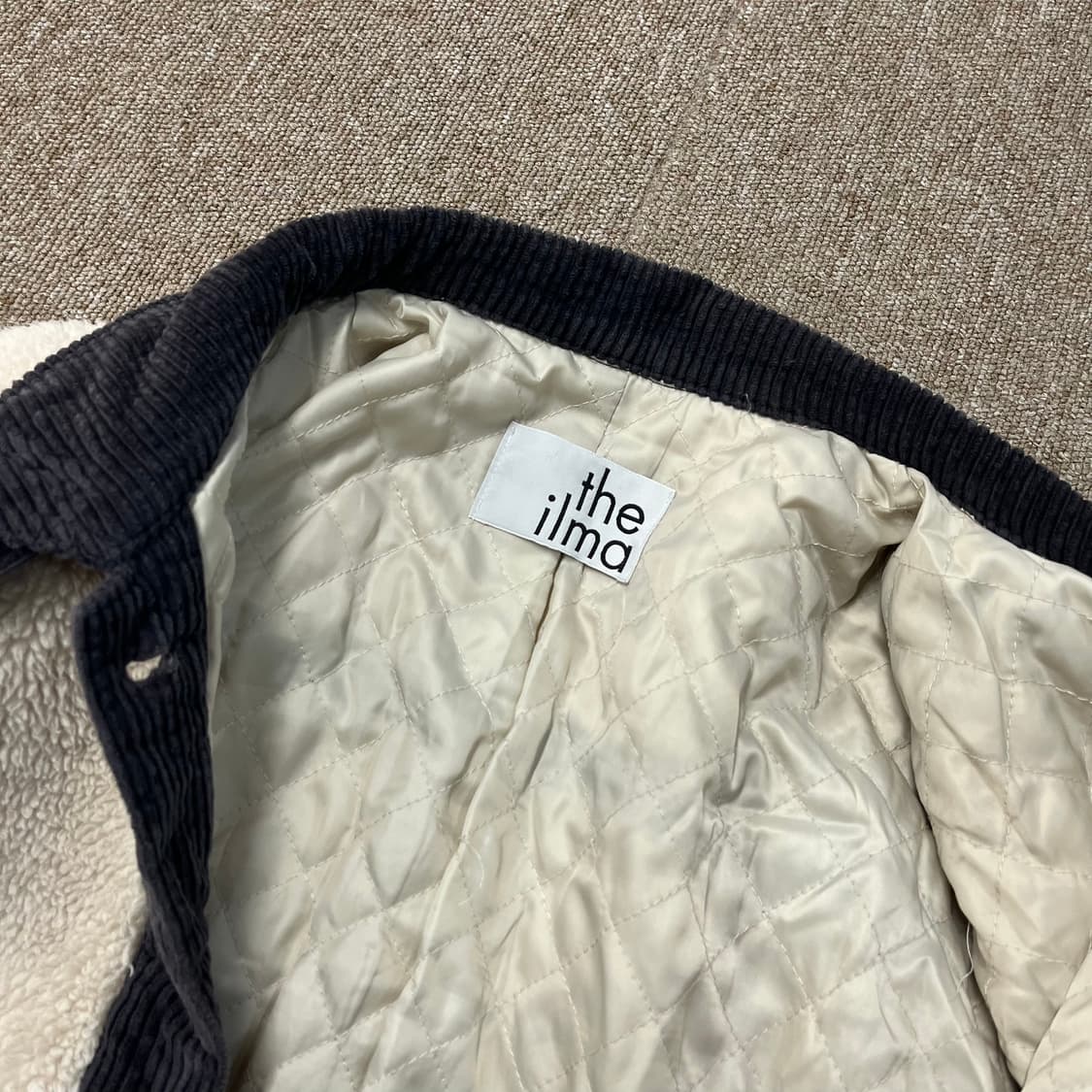 더일마 양털 퀼팅 무스탕 자켓 상품이미지4