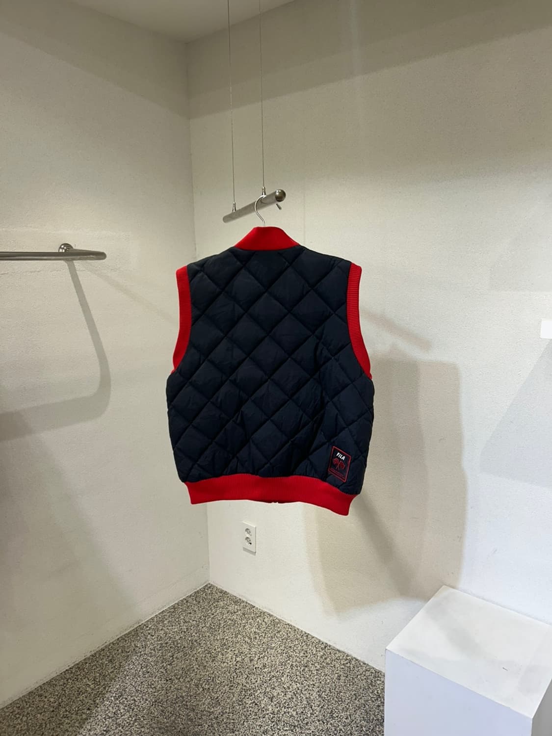 휠라 퀄팅 조끼패딩 상품이미지2