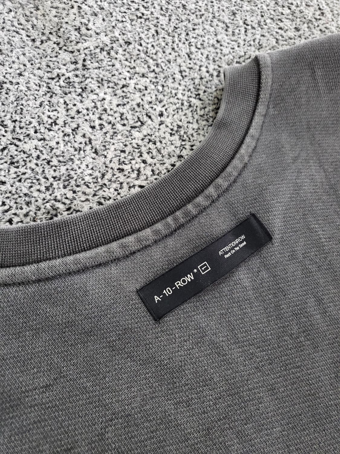 어텐션로우 피그먼트 맨투맨 상품이미지4