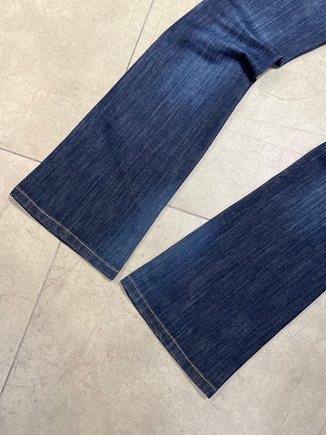 00s 마리떼 프랑소와 저버 스타 패치 데님 부츠컷 팬츠 상품이미지9