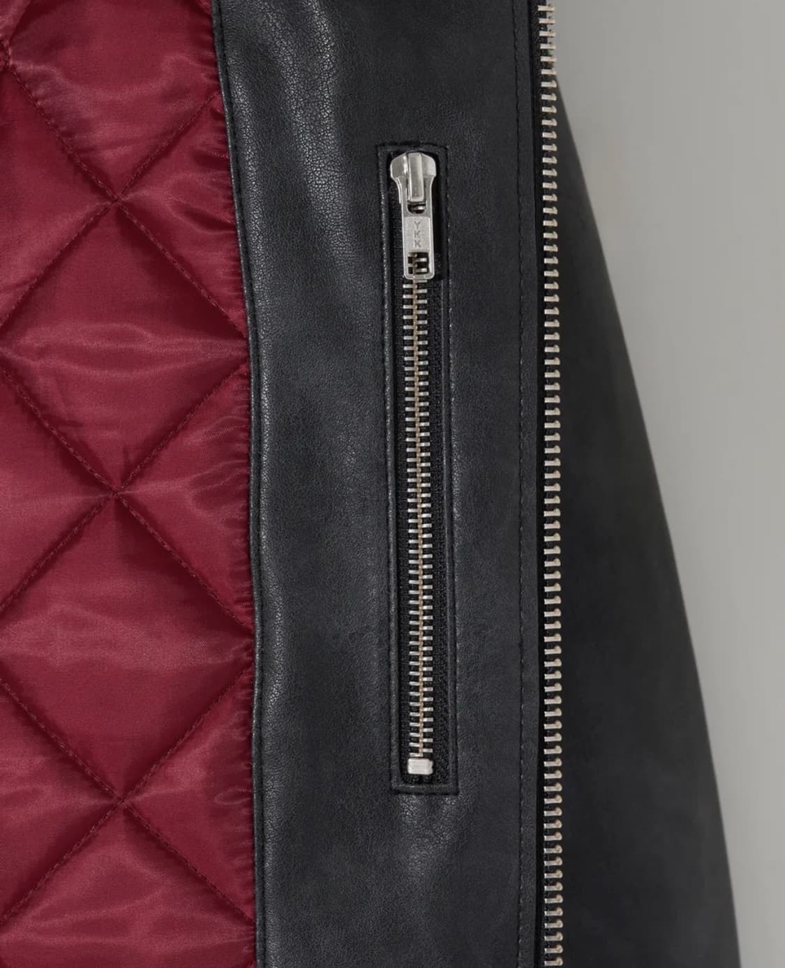 로어즈 LORES Script Faux Leather Bomber 자켓 상품이미지3