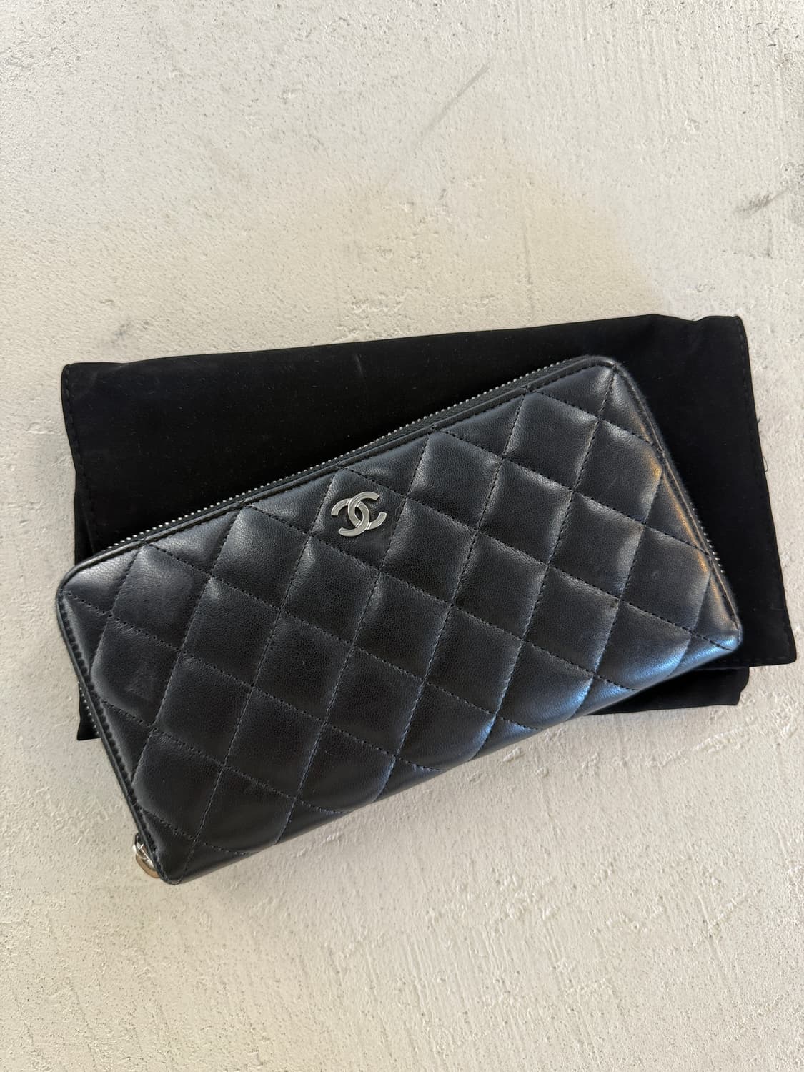 샤넬 정품 클래식 장지갑 지퍼 램스킨 은장 상품이미지2