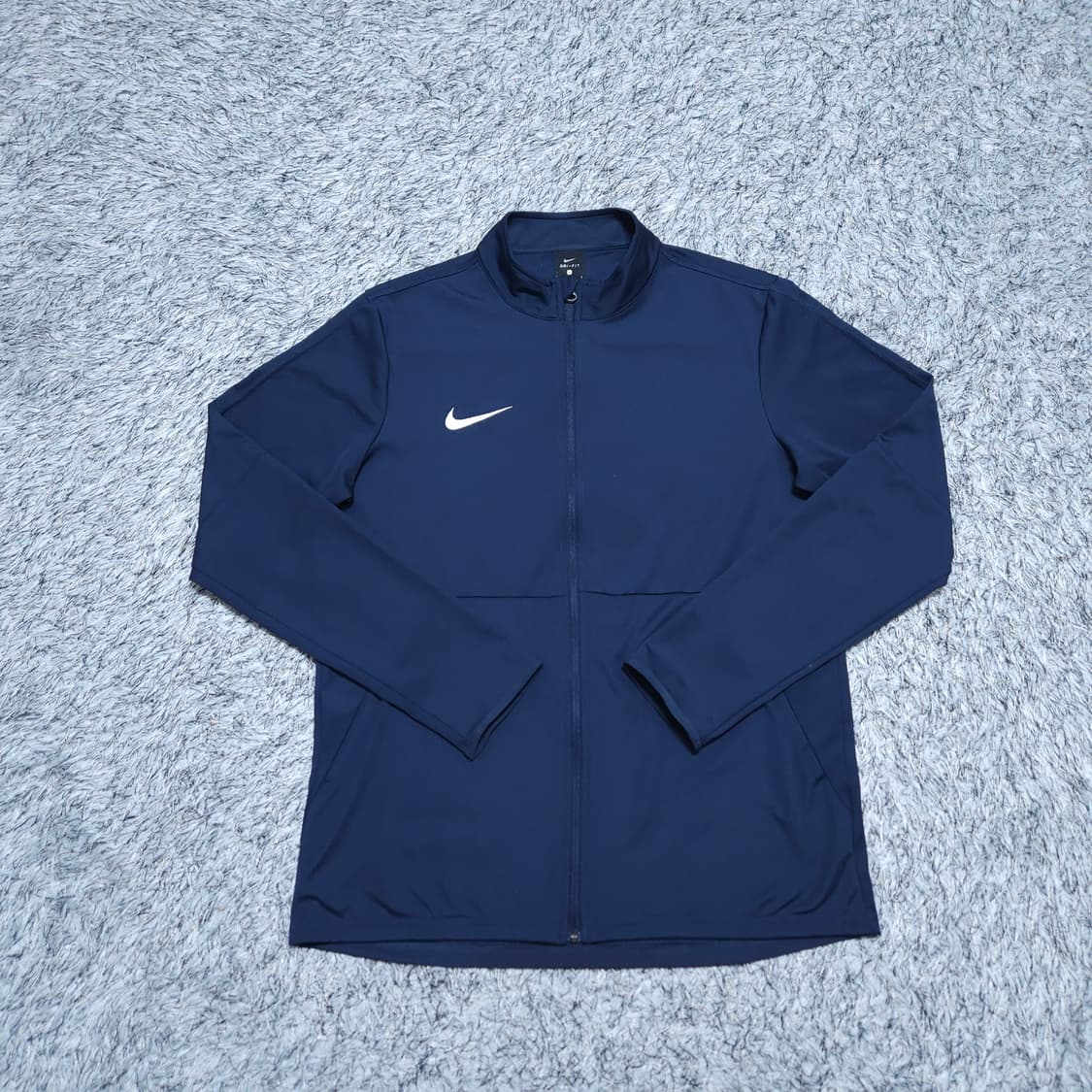  나이키)100 남자 드라이핏져지 트레이닝상의 / 왕눈이샵 상품이미지1