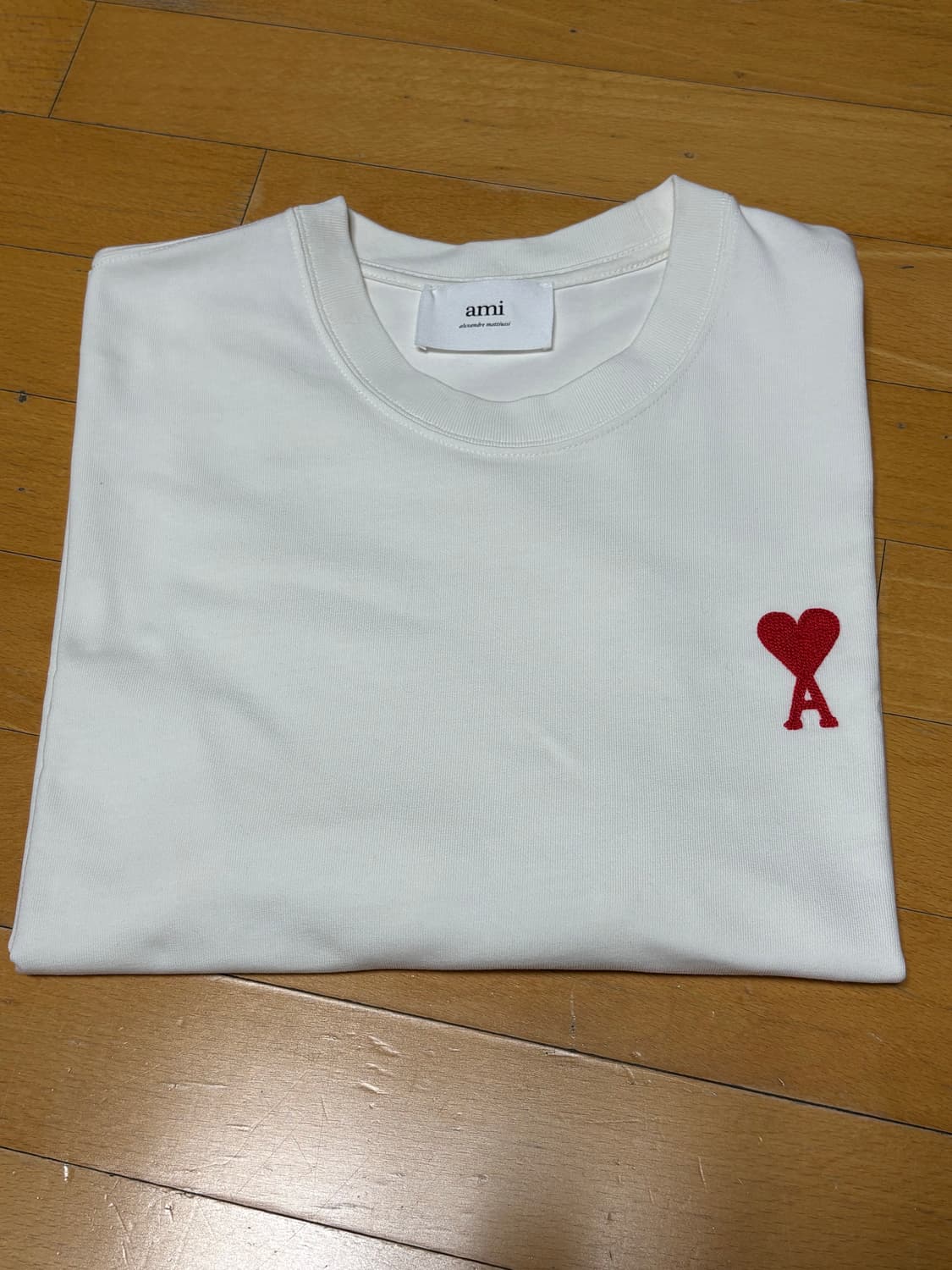[새상품급] 아미 미디움하트 로고 네츄럴 화이트 S 상품이미지2