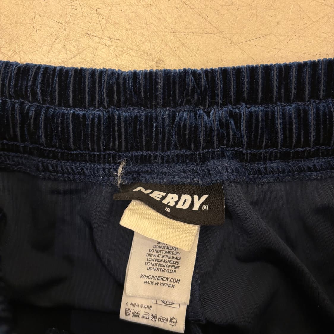 널디 벨벳 코듀로이 트레이닝 팬츠 상품이미지3