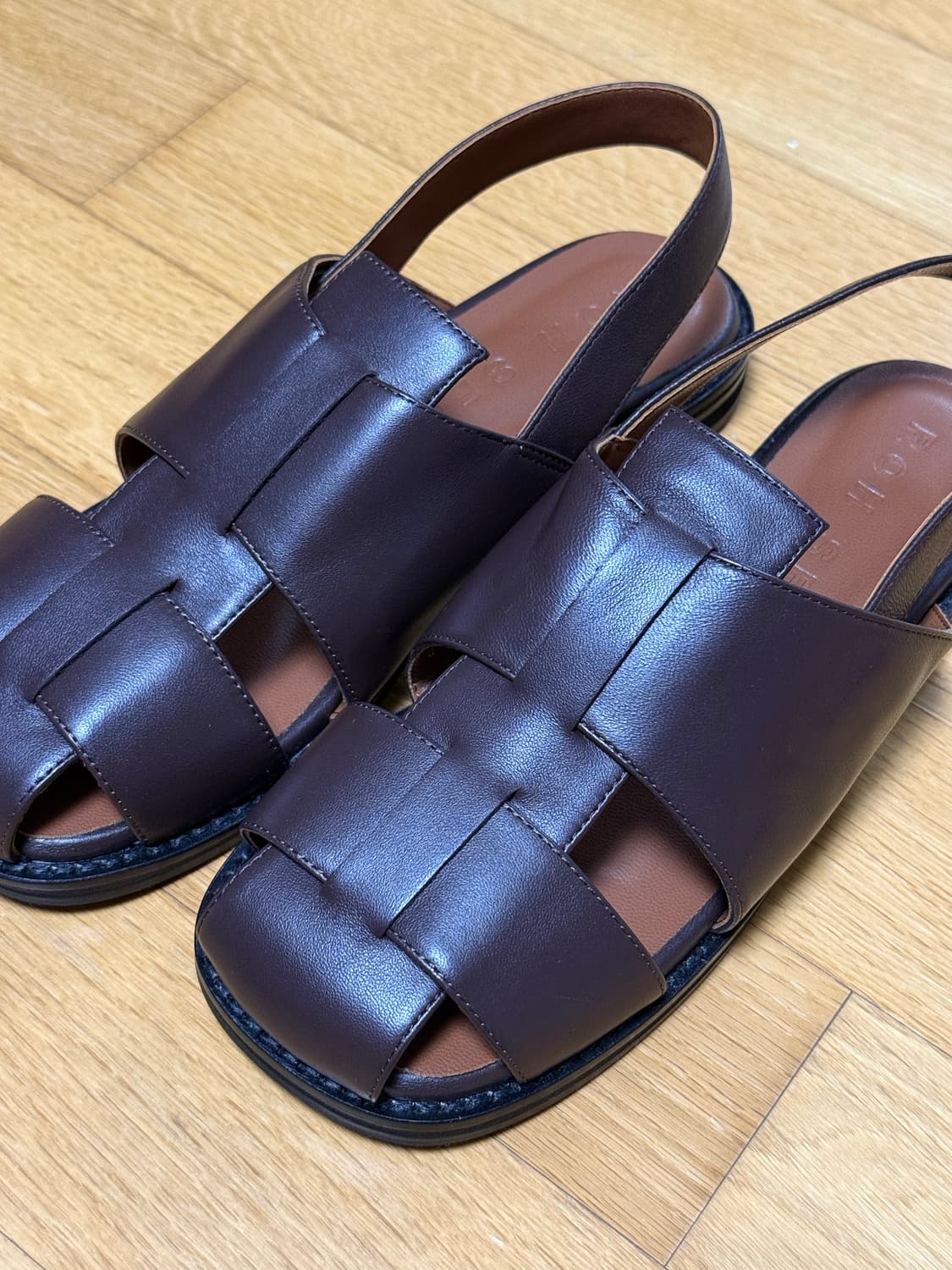 (새상품) 로서울 퍼즐 샌들 Umber 240 상품이미지2