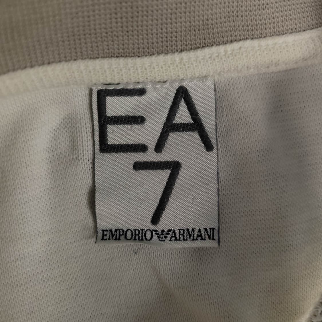 ARMANI WHITE EMBROIDERED LONG SLEEVE 상품이미지9