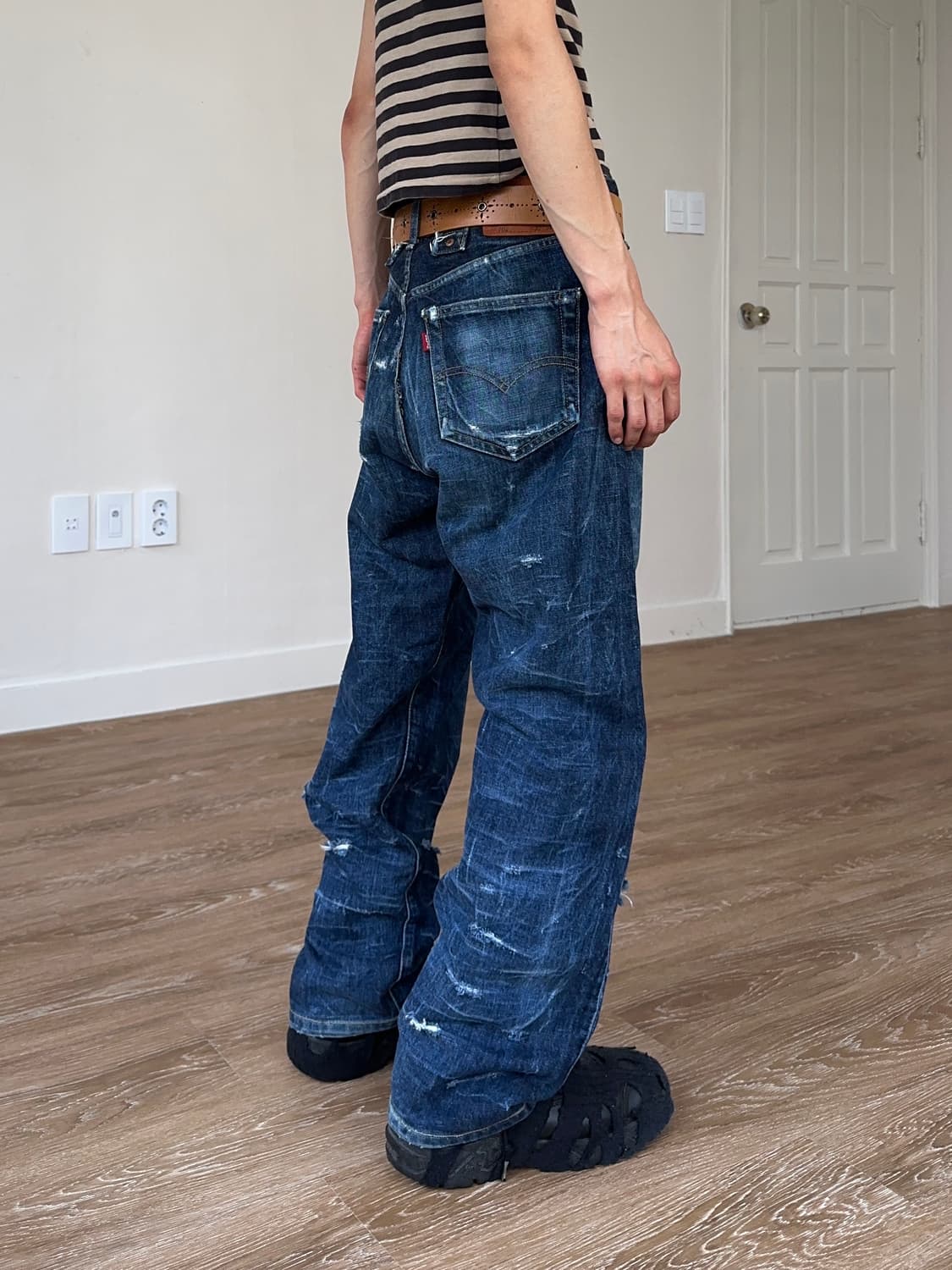 90’s Levi’s 702 대미지 디스트레스 와이드 진 상품이미지5