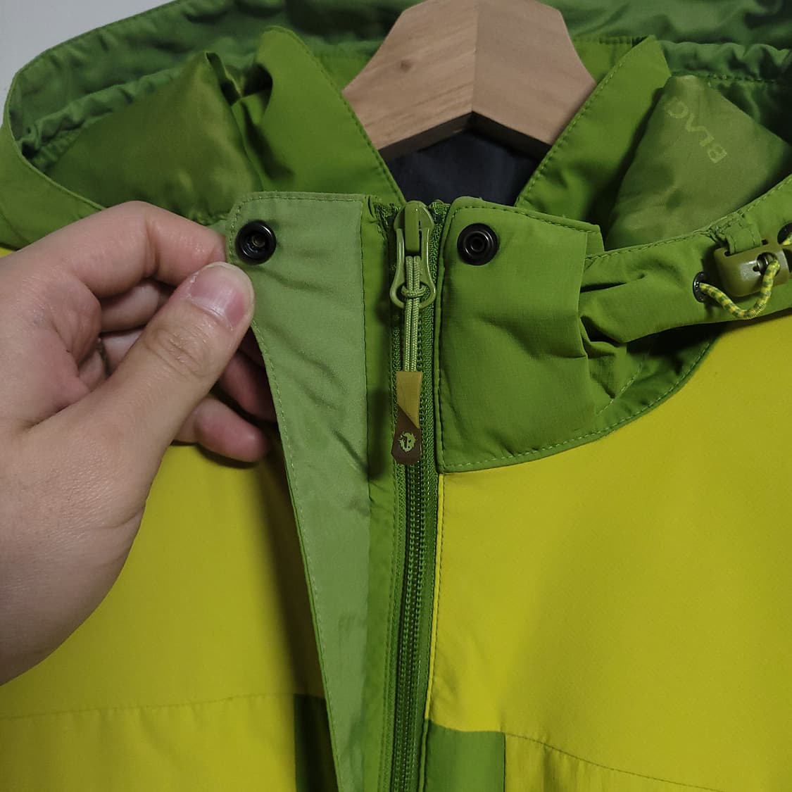 (95) BLACKYAK 블랙야크 고어텍스 바람막이 그린/옐로우 상품이미지2