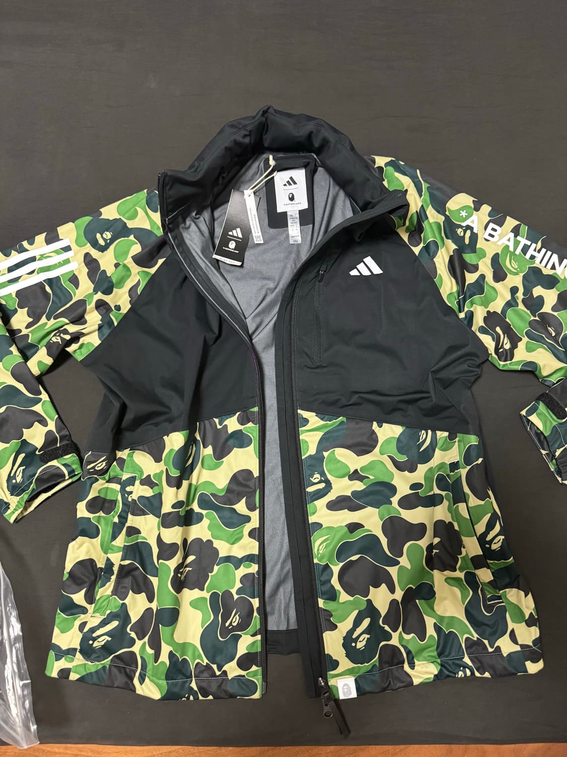 정품새제품 아디다스 베이프 카모 골프 윈드레디 자켓 XL 밀리터리 상품이미지3