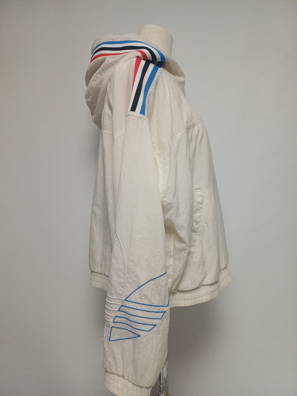 [L] 아디다스 오리지널스 아디컬러 트라이컬러 윈드브레이커  상품이미지2