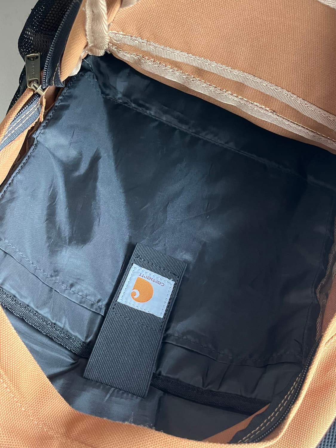 칼하트 백팩 가방 브라운 상품이미지3