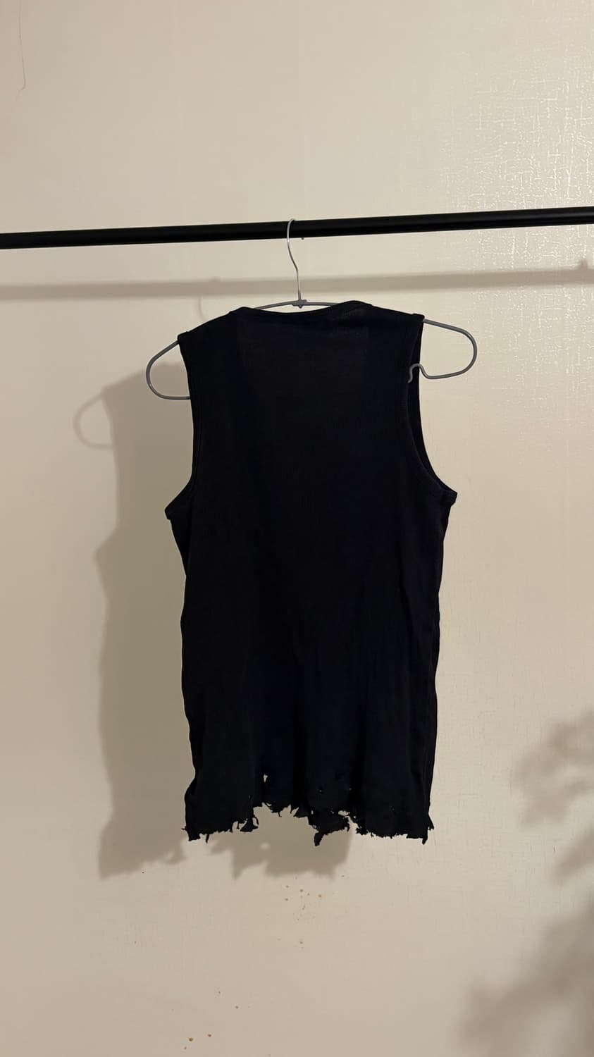 Distressed Black Sleeveless Tank 상품이미지3