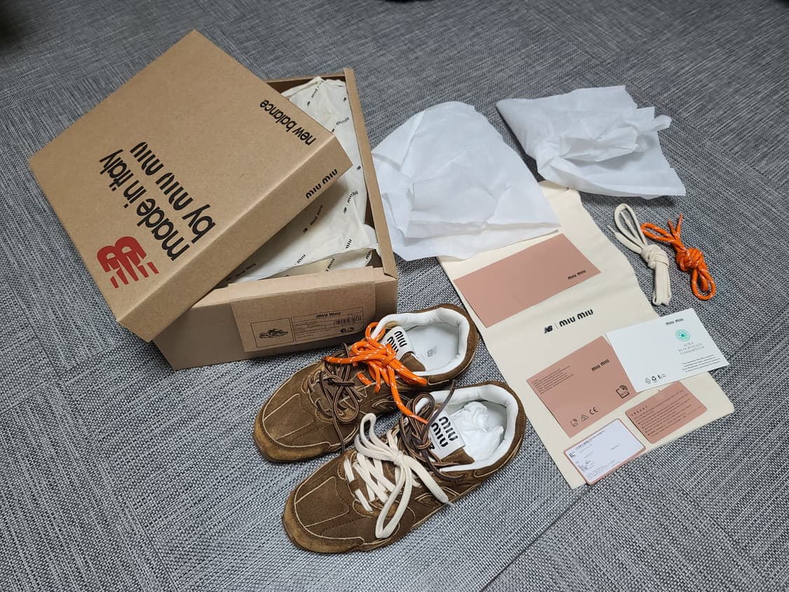 미우미우 뉴발란스530 시나몬 스웨이드메쉬스니커즈 5e165e 뉴발란스콜 상품이미지1