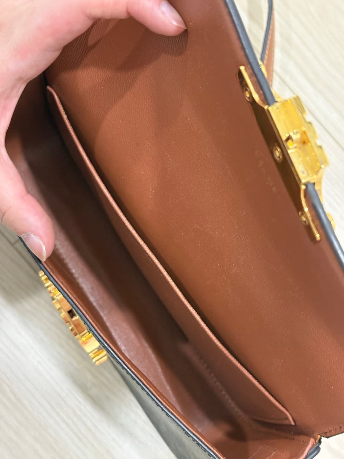 셀린느 숄더백 상품이미지5