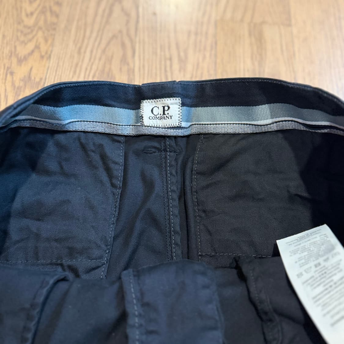 C.P. Company ERGONOMIC FIT 블랙 카고 팬츠 48 상품이미지2