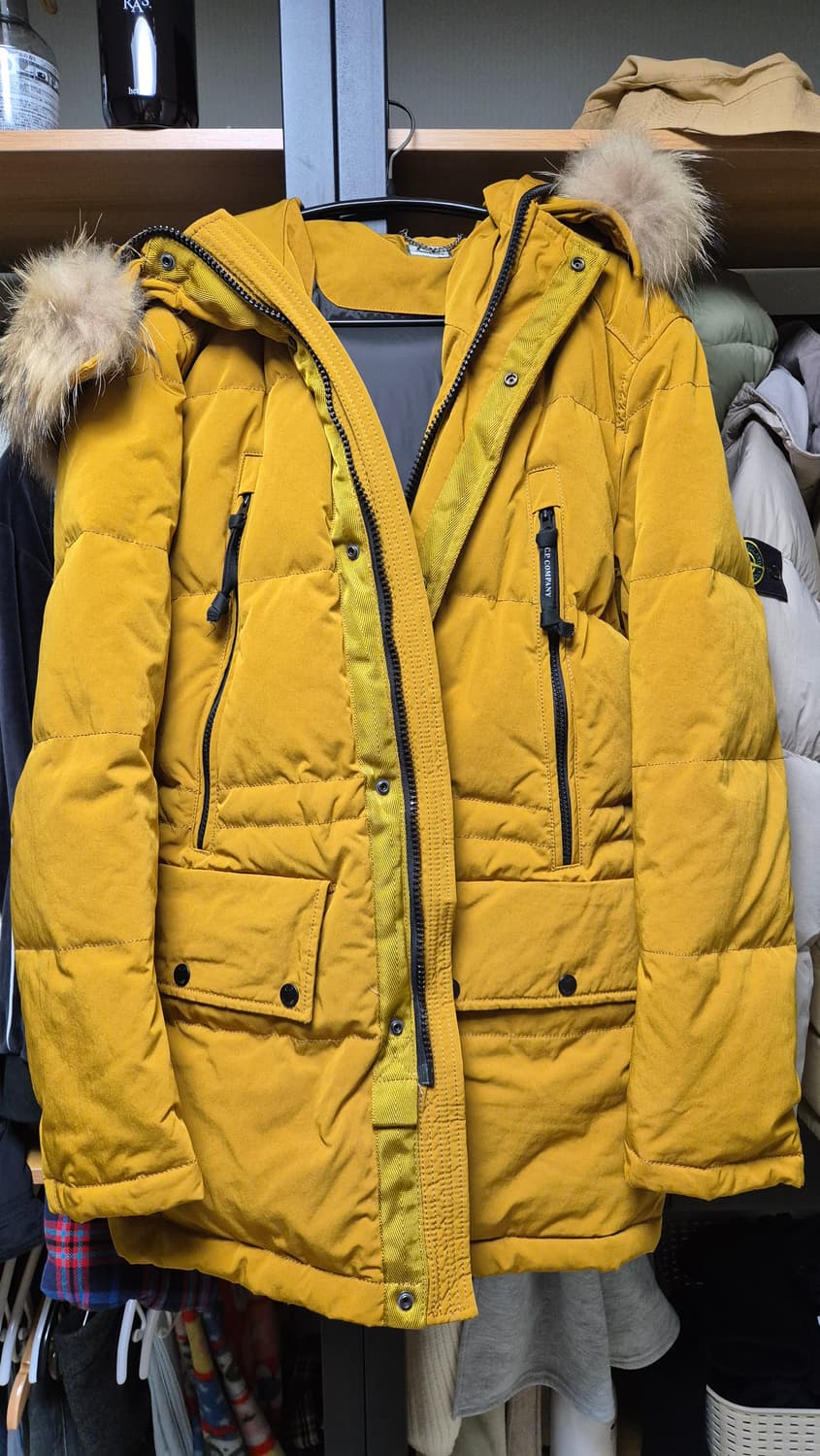 C.P. Company 남성 패딩 겨자색 상품이미지1