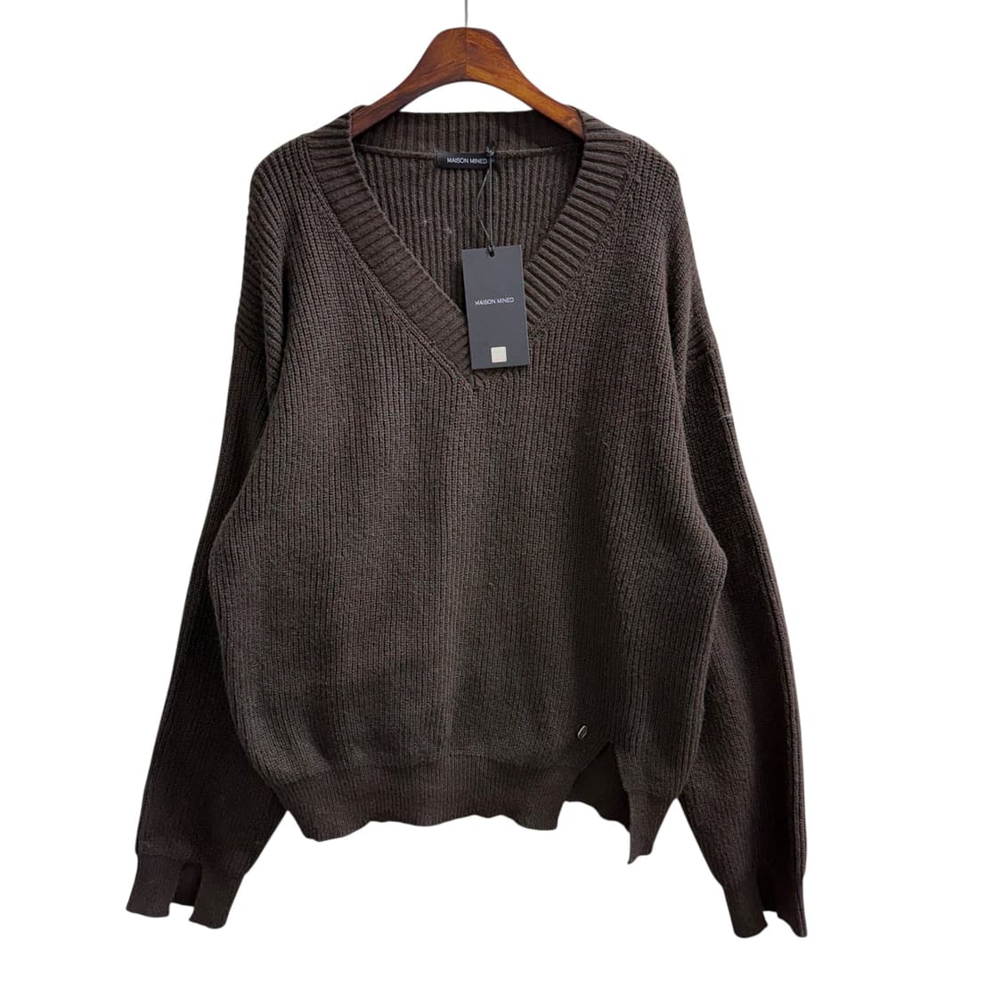 [L] 새상품 택 메종미네드 브이넥 니트 상품이미지3