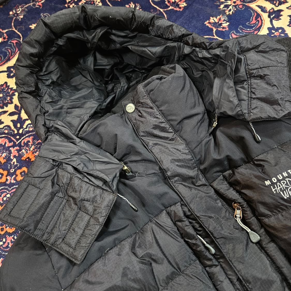 마운틴하드웨어 시그니쳐 구스다운 패딩 M size 상품이미지7