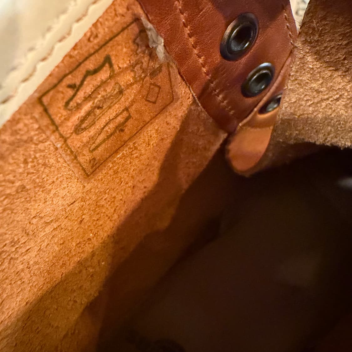 닥터마틴 1460 탄 브라운 부츠 8홀 260 상품이미지3