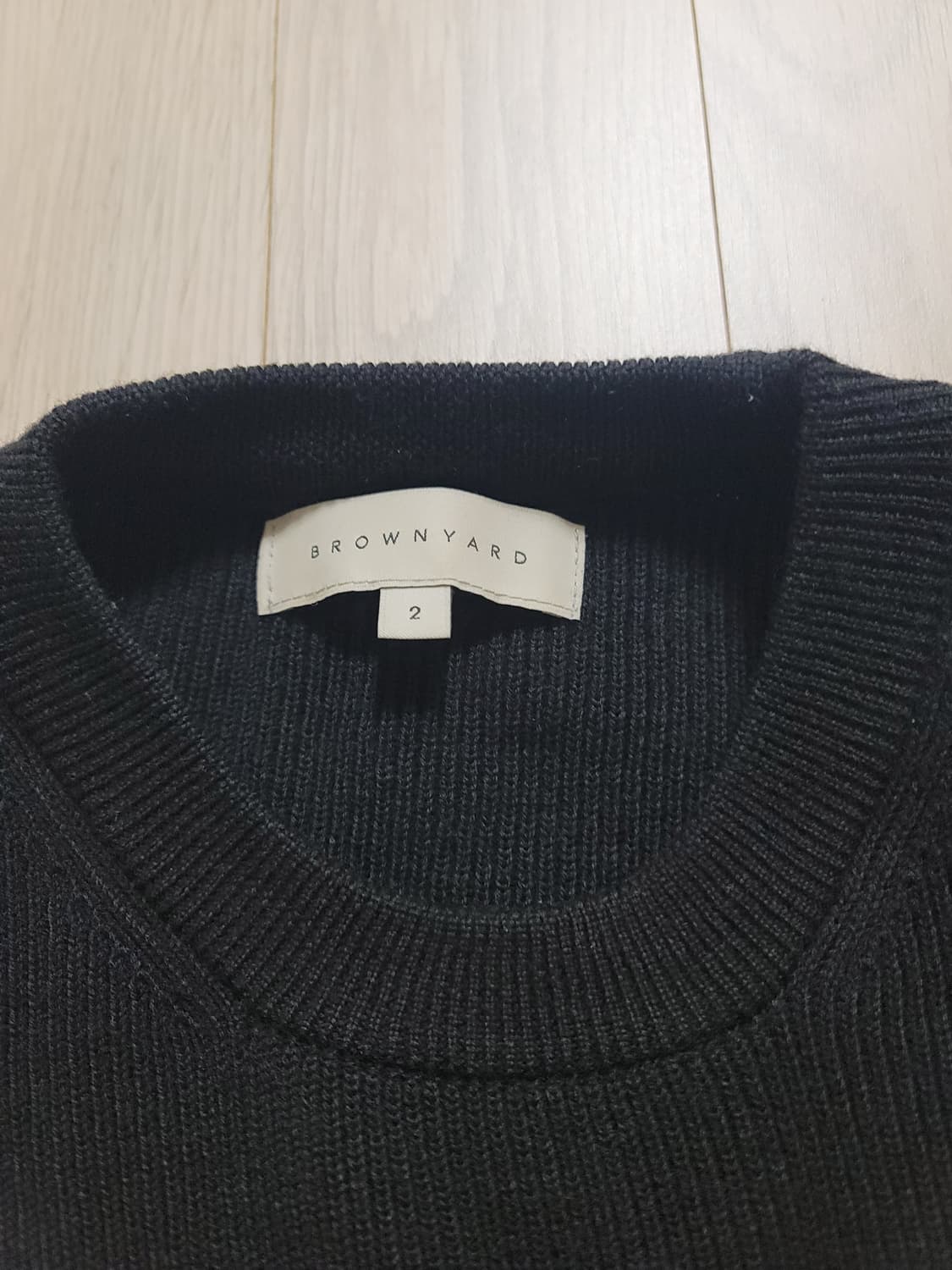 [구2사이즈, 현4사이즈] 브라운야드 에센셜 니트스웨터 블랙 상품이미지2
