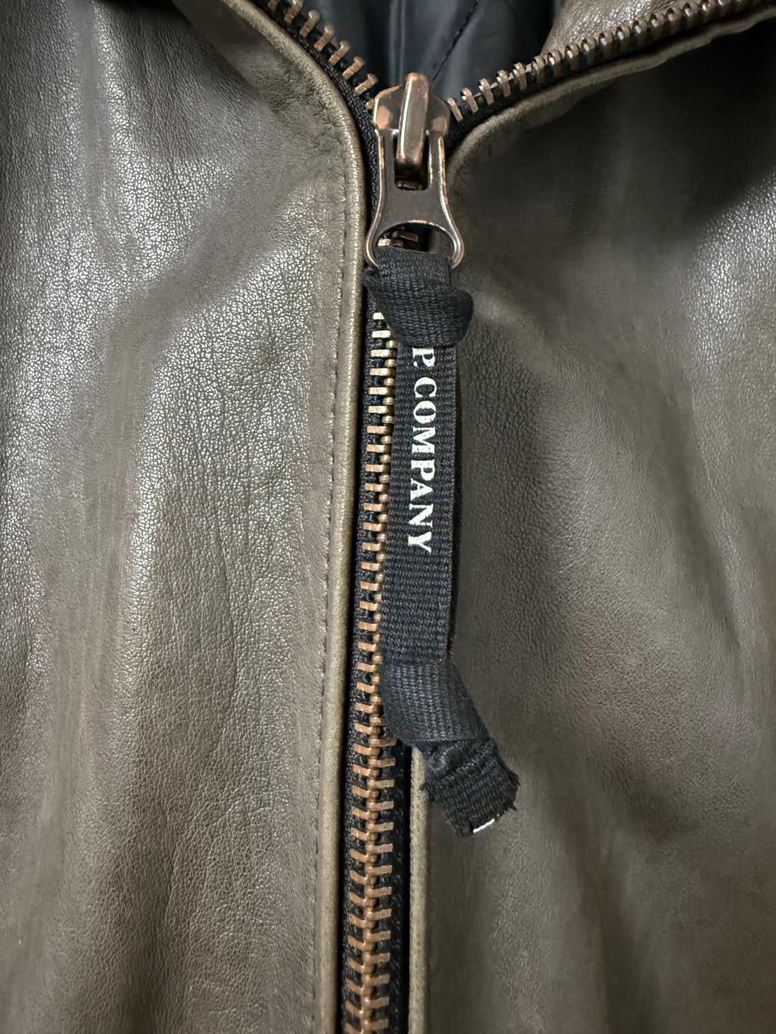 C.P Company 고글후드 분리형 아카이브 양가죽자켓 상품이미지6