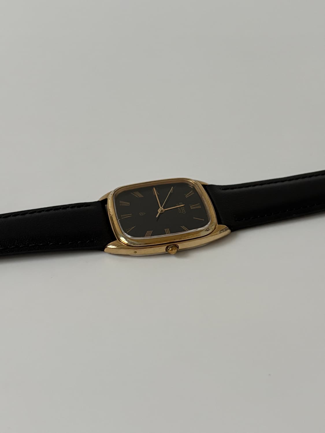 1980s Chariot Black Gold Tank Quartz 상품이미지5