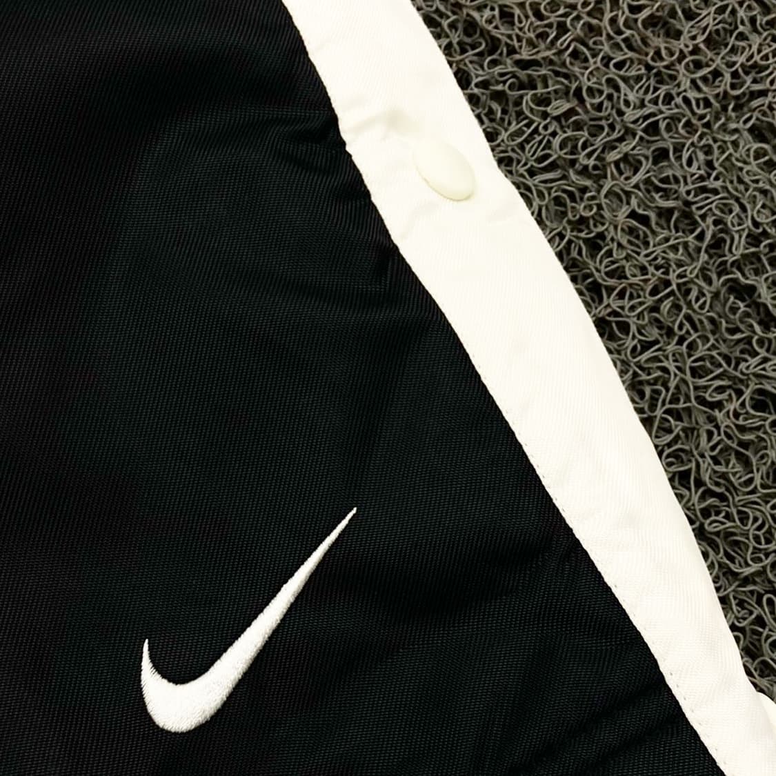 Nike 00,s 나이키 언더 자수 스우시 업버튼 절개 상품이미지2