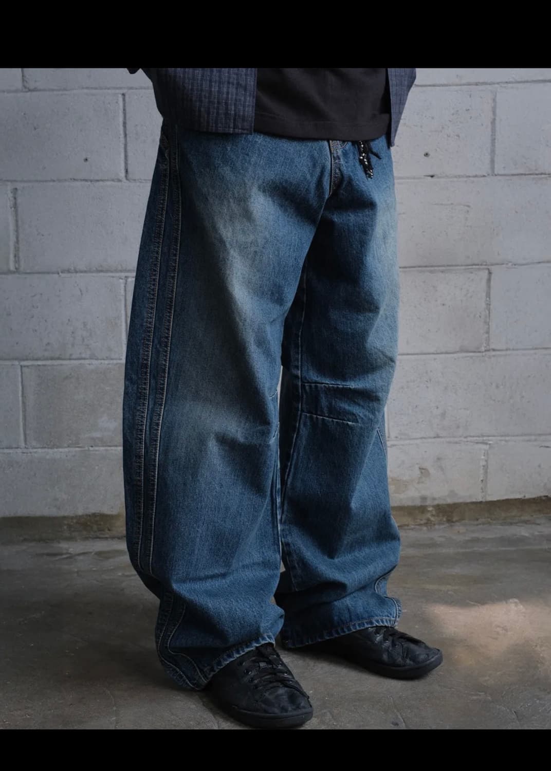 [1] 다이브인 와이드 커브드 데님 팬츠 상품이미지1