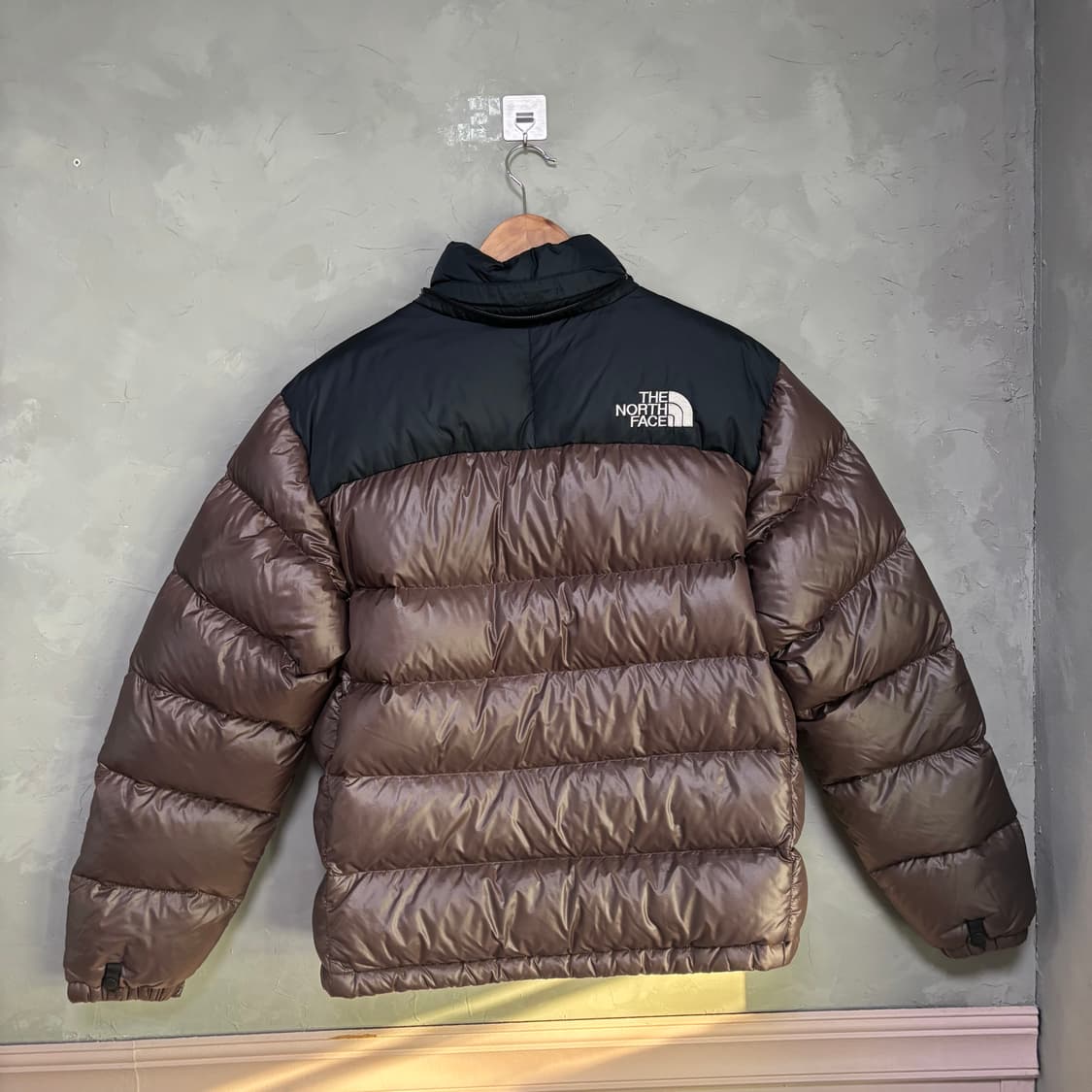 노스페이스 700 눕시 구스다운 패딩 브라운 상품이미지4