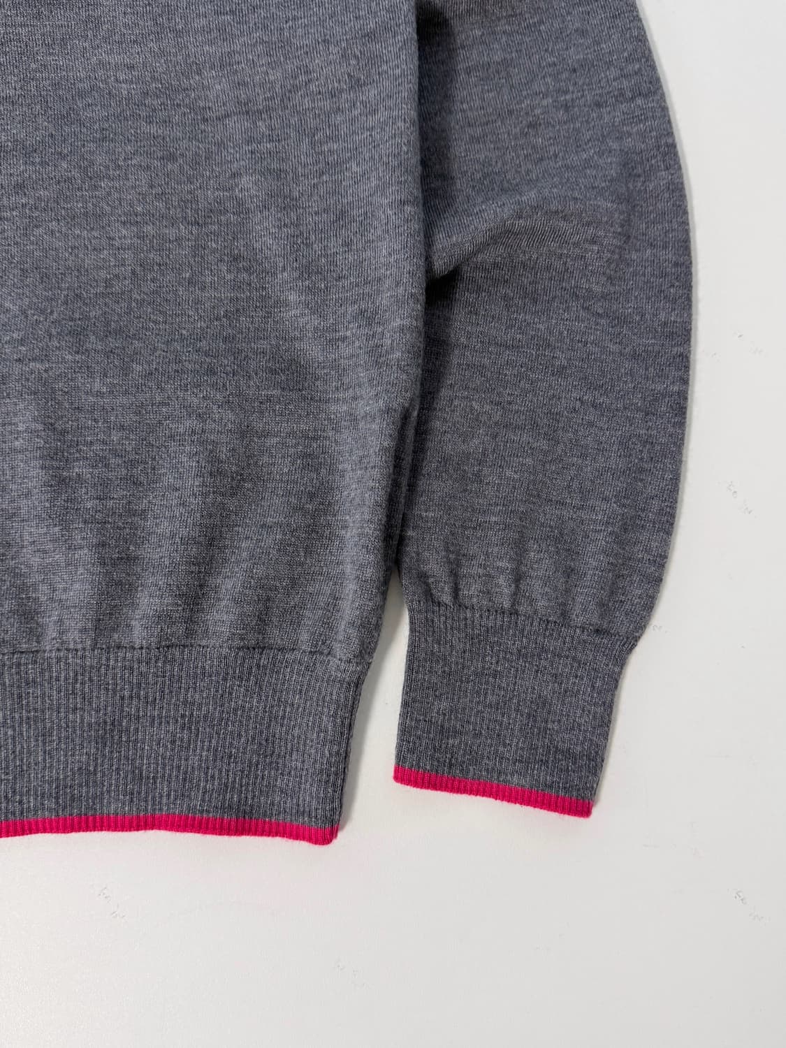 버버리 00‘s 블랙라벨 크레스트 로고 울 니트 상품이미지5