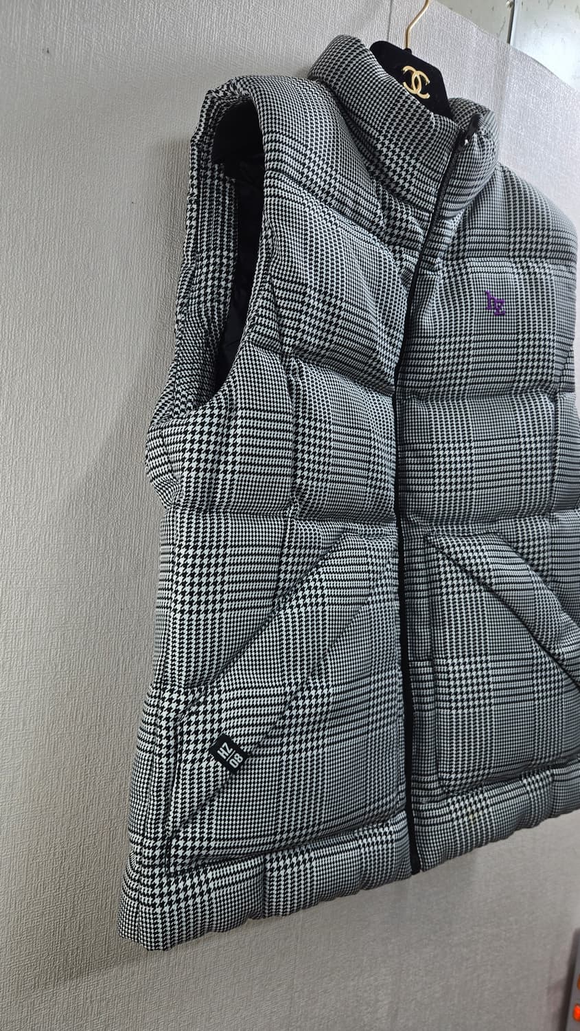 헤지스 골프 여성 90 하운드투스 체크 패턴 다운 패딩 베스트 상품이미지3