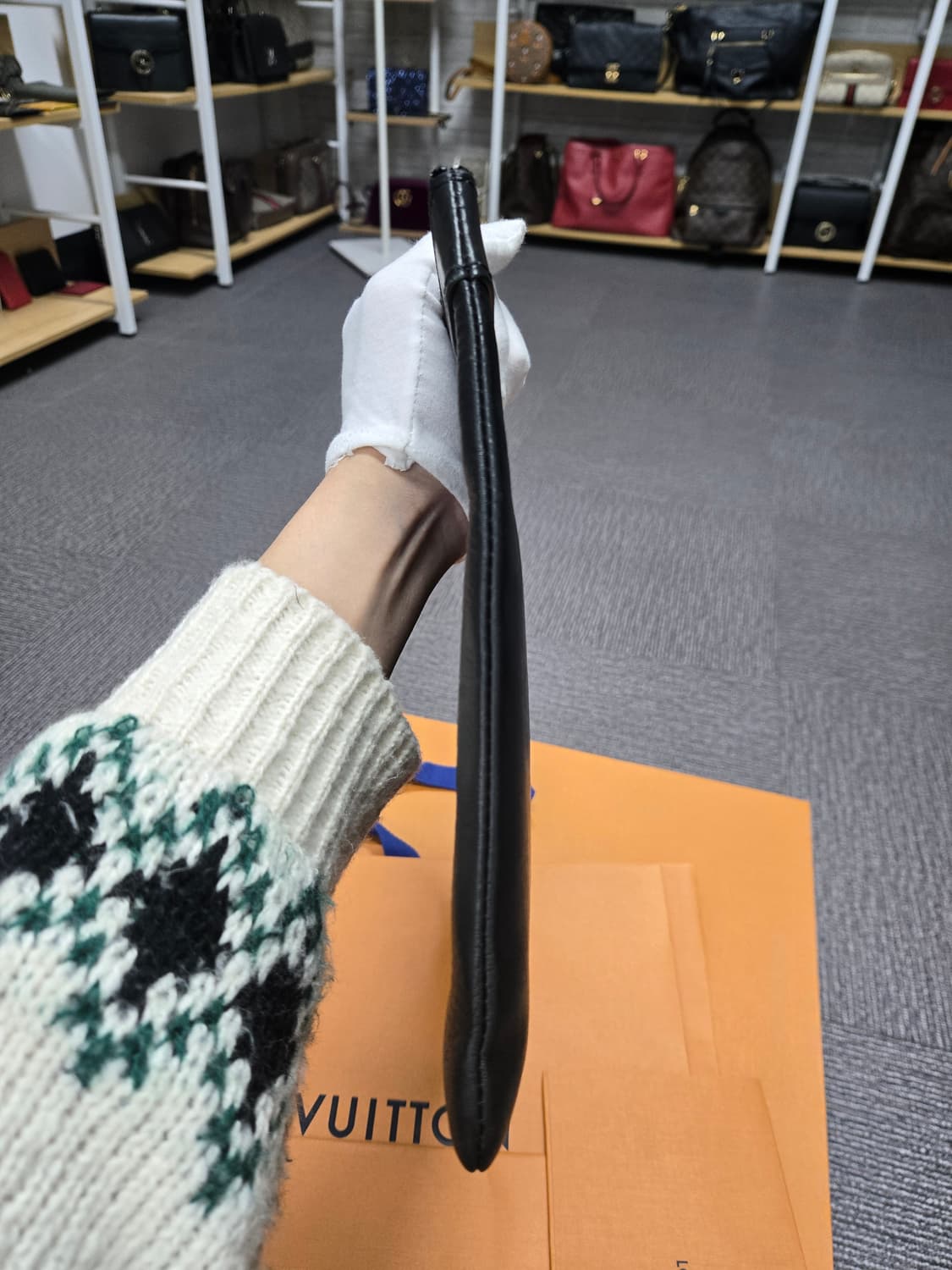 [특가][정품] 루이비통 쉐도우 클러치백 상품이미지6