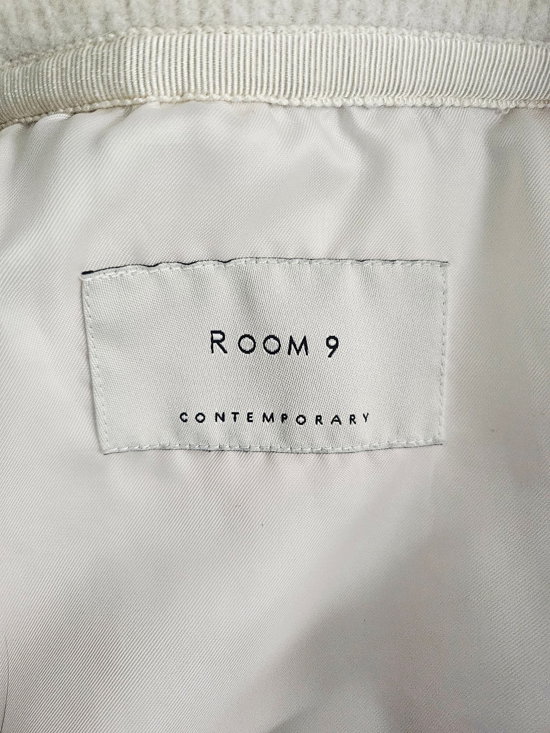 룸나인 ROOM9 아이보리 뽀글이 니트카라 집업베스트조끼 밑단시보리 66 상품이미지7