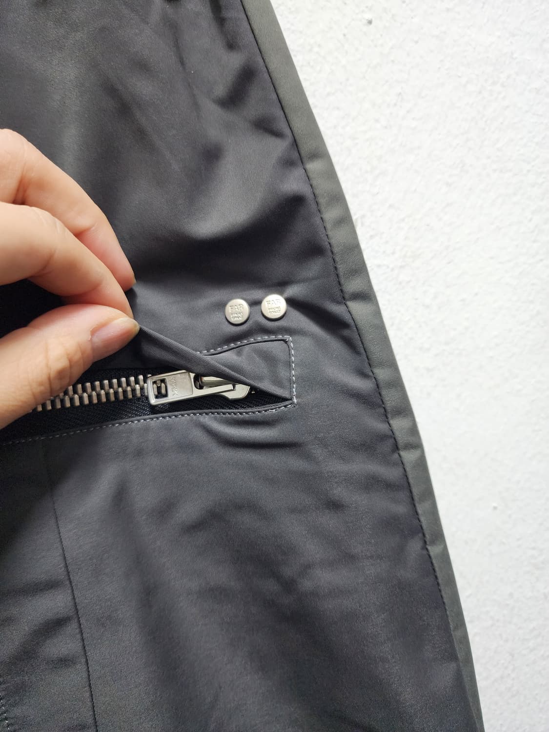 Far from what 파아카이브 스트림 지퍼 팬츠  상품이미지6