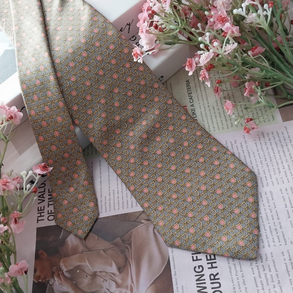 샤를주르당 실크 그레이&옐로&핑크 넥타이 9.6cm A+등급 K1434
 상품이미지2