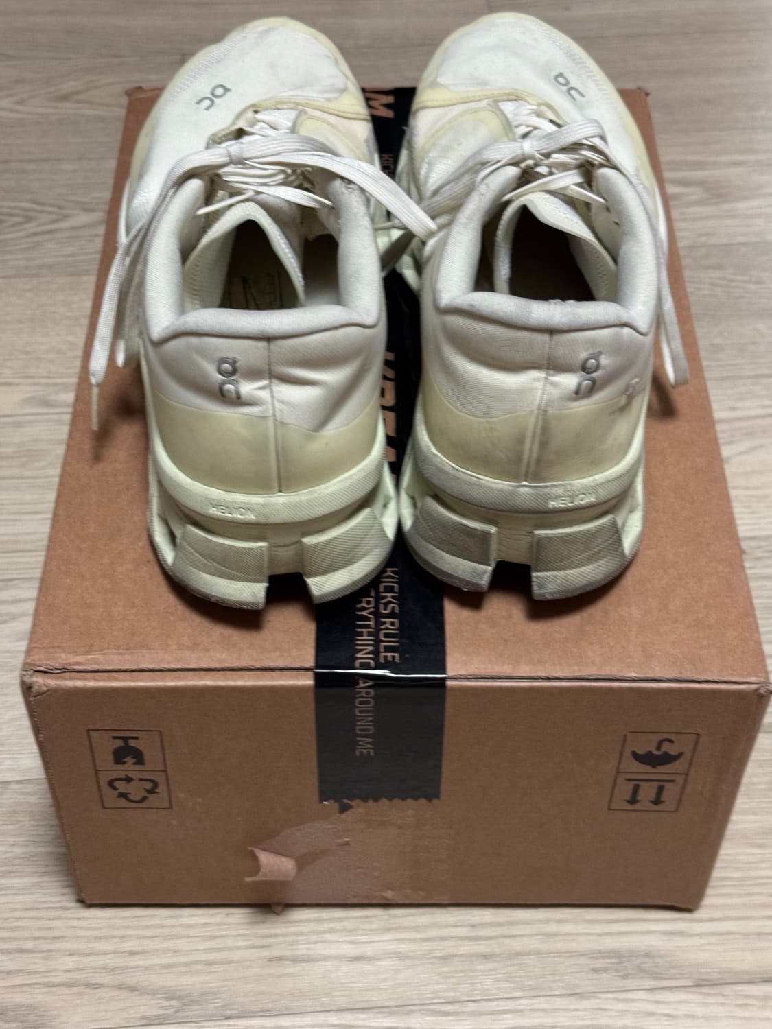 파프 온 러닝 클라우드 몬스터2 시들링 화이트 상품이미지5