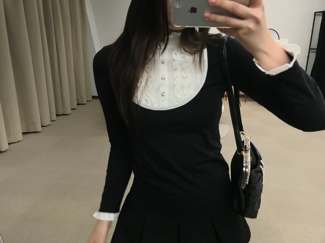 Black white-collar long-sleeve tee 상품이미지3