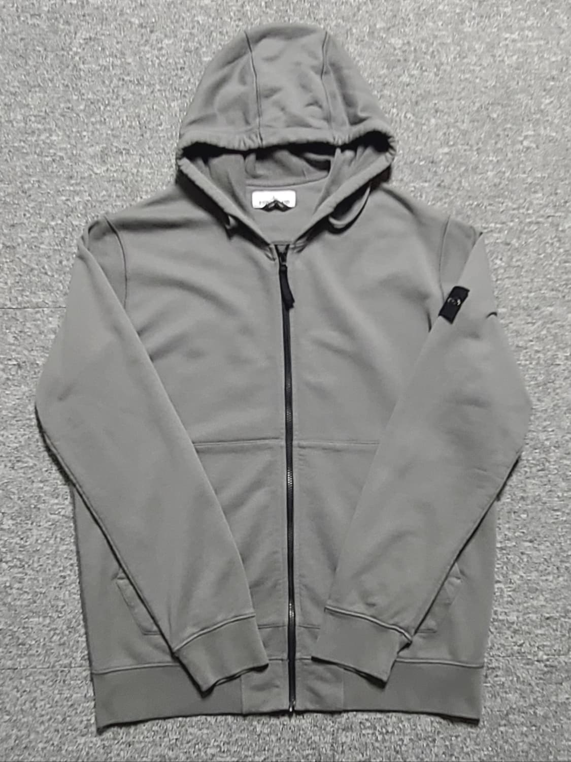 스톤 아일랜드 후드집업 상품이미지3