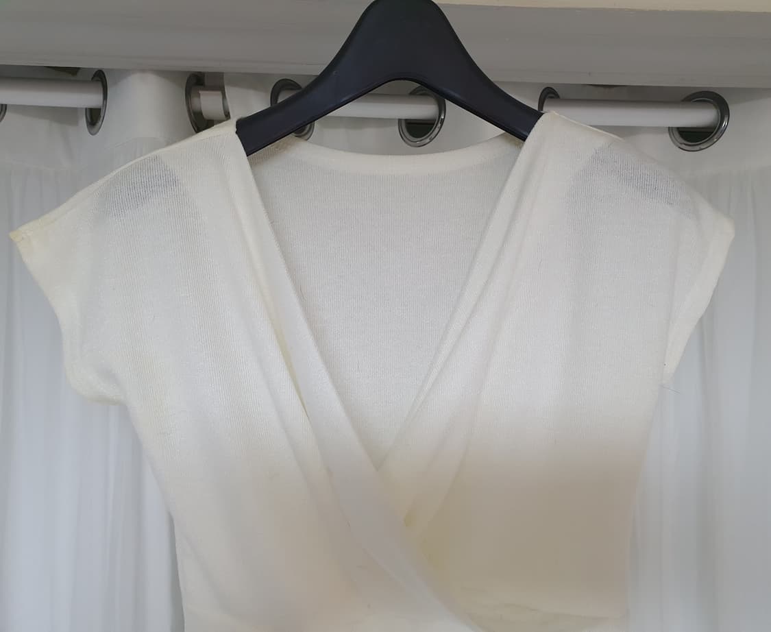 아이보리 랩 스타일 반팔 블라우스)44 상품이미지4