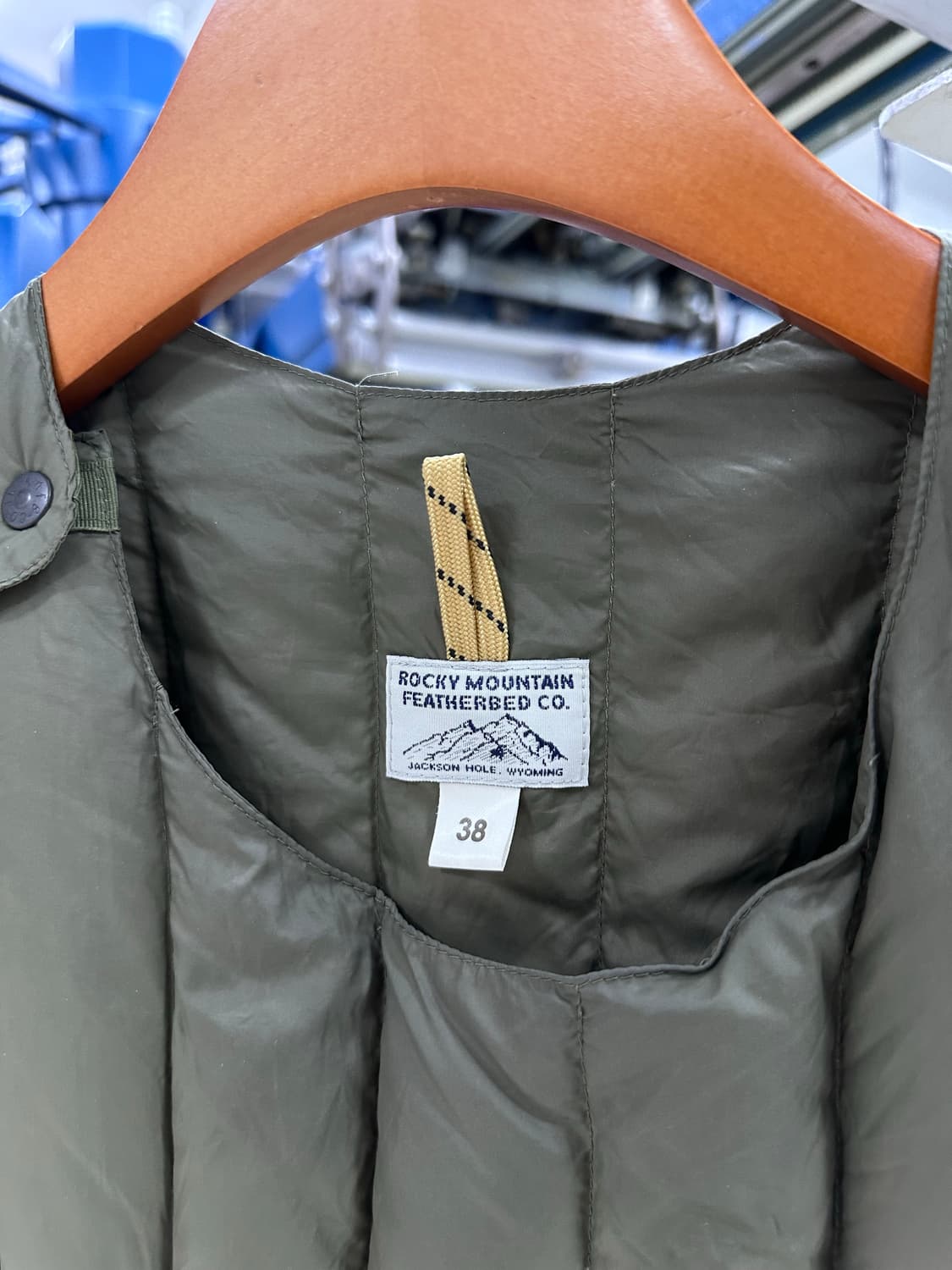 록키마운틴 페더베드 패딩 베스트 올리브 38 상품이미지2