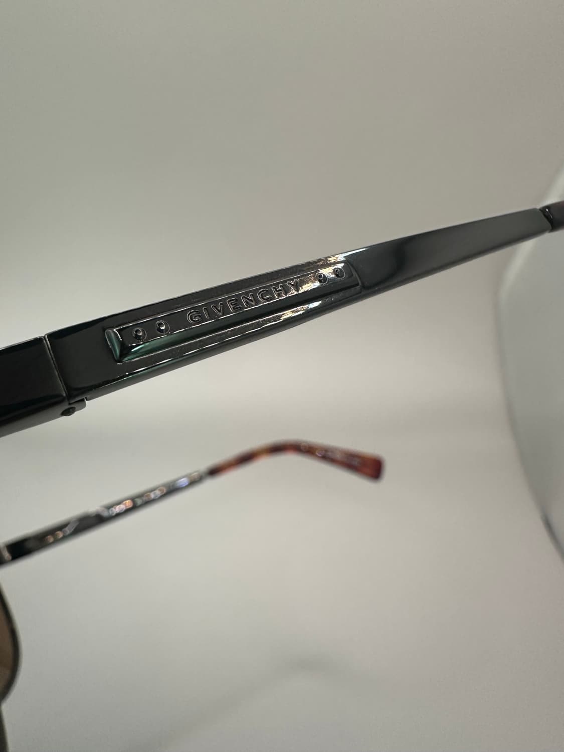 [새상품 무료배송] 정품 지방시 Made in Italy 선글라스 상품이미지4