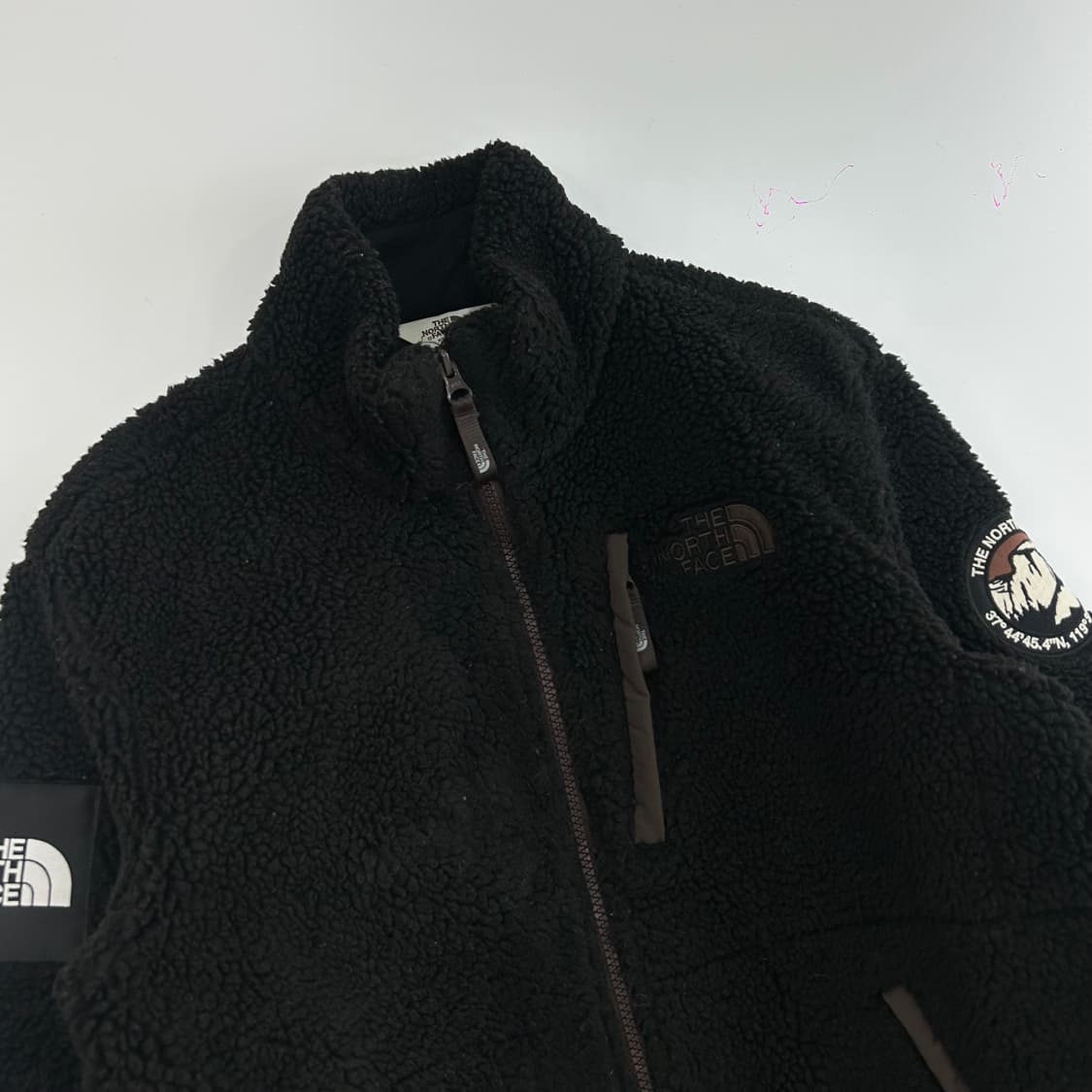 The north face 노스페이스 브라운 로고 블랙 후리스 집업 상품이미지4